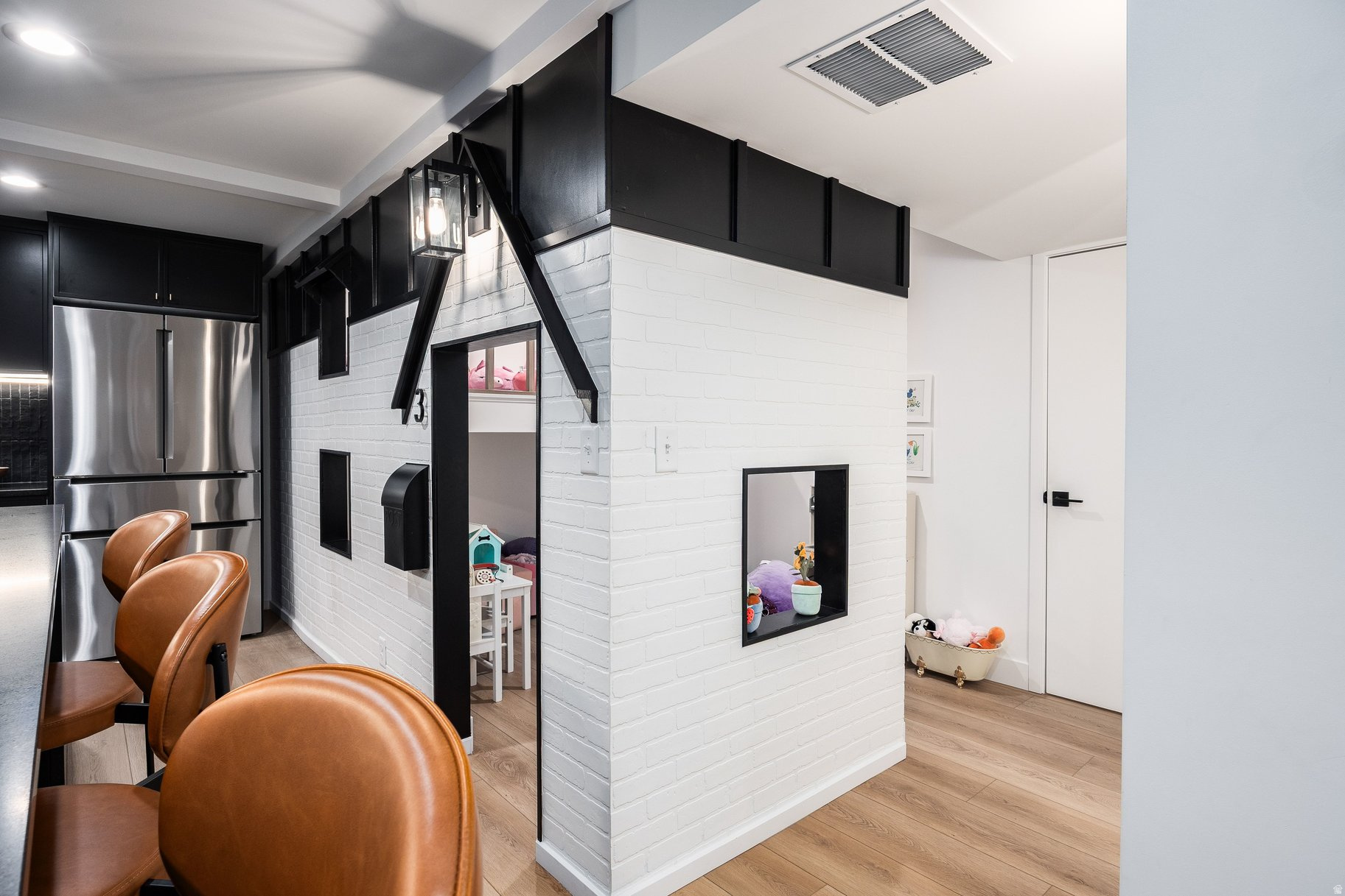 OLYMPUS COVE - Residential