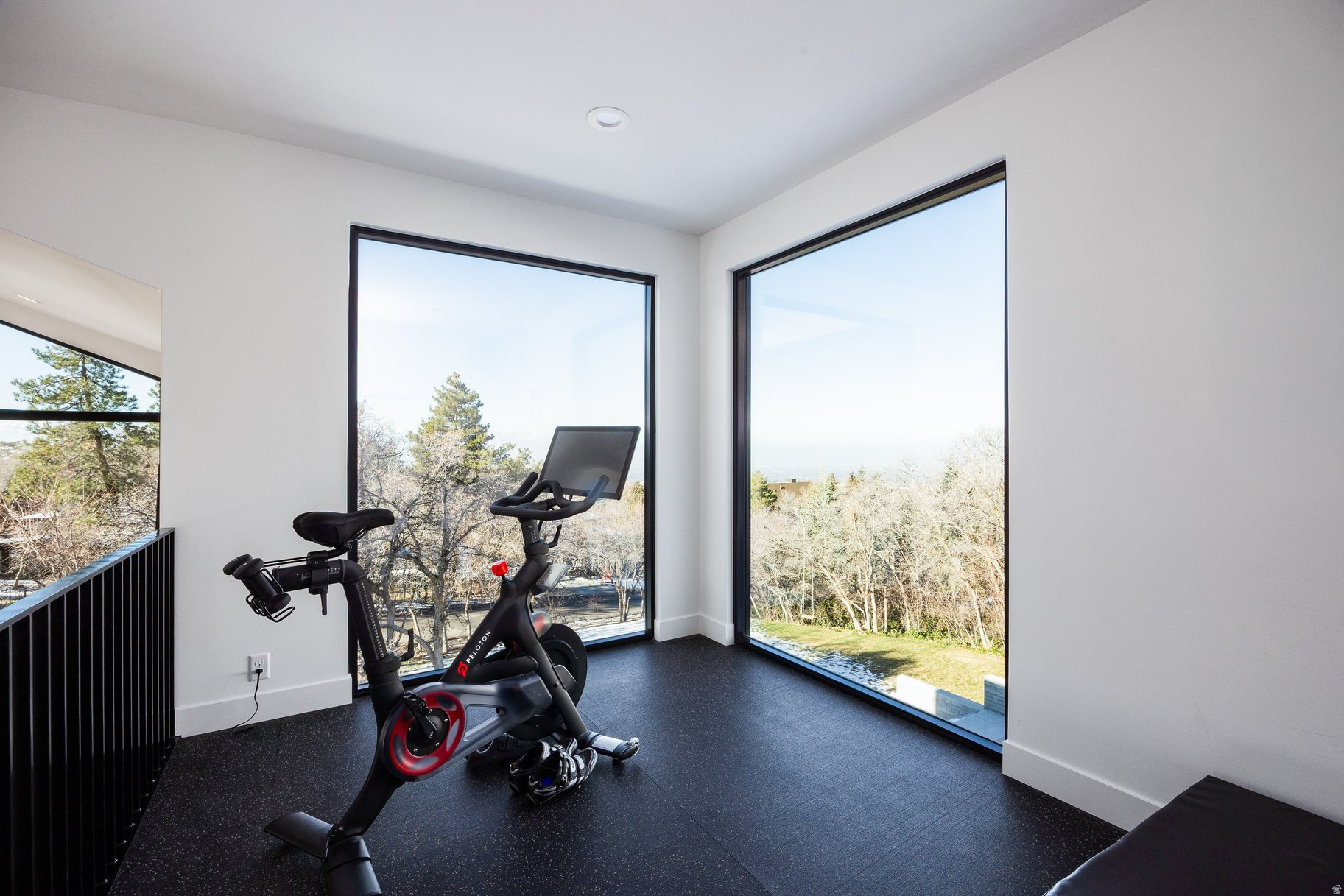 OLYMPUS COVE - Residential