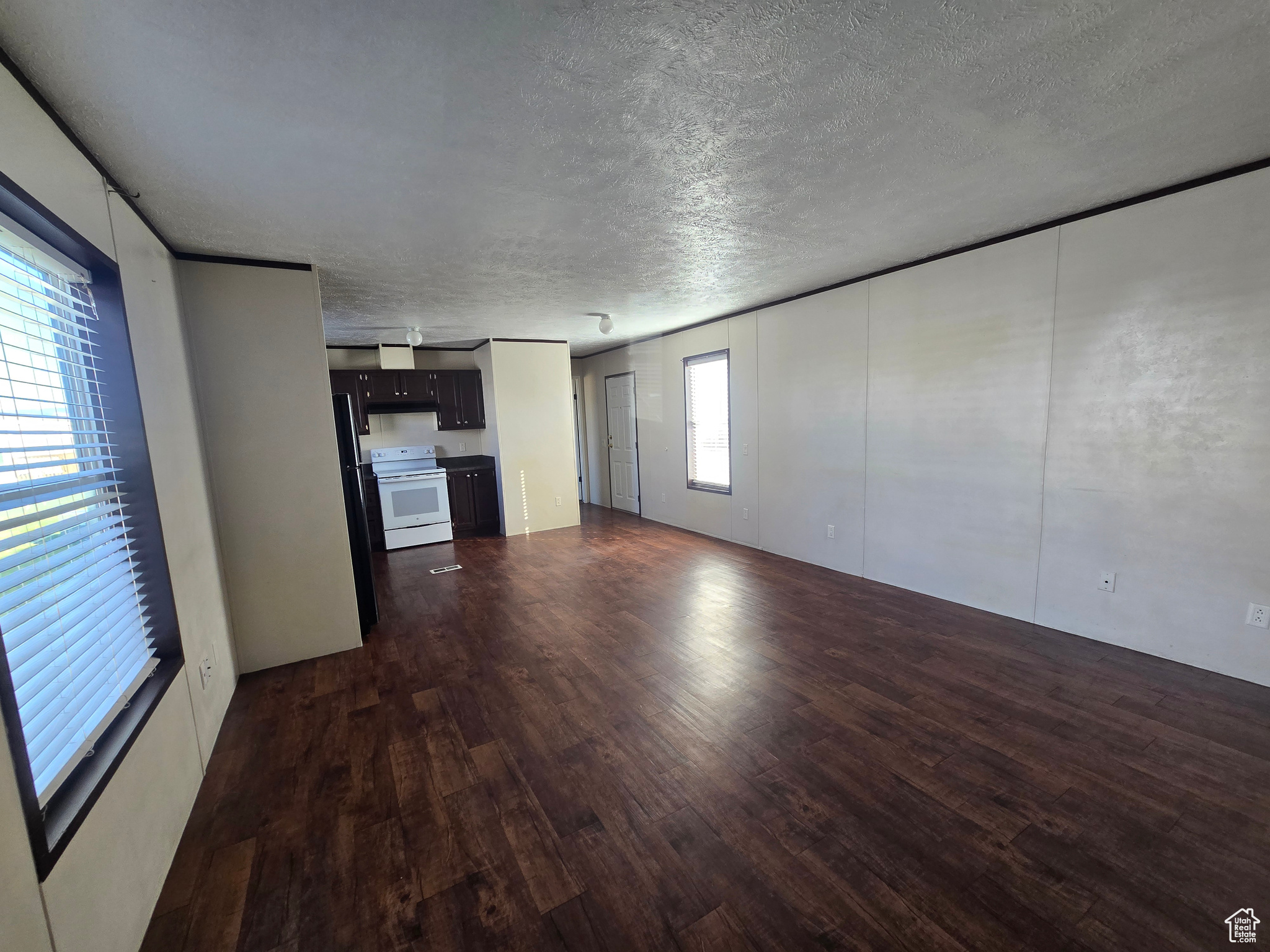 PRESTON MOBILE EST - Residential