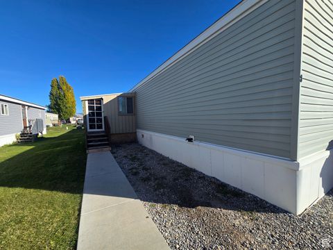 Photo of 8 W SUNSET N, Preston, ID 83263 (MLS # 2119638) Photo of 8 W SUNSET N, Preston, ID 83263 (MLS # 2119638)