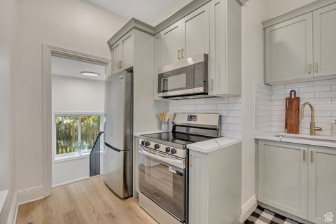Tiny photo for 630 E 5TH AVE, Salt Lake City, UT 84103 (MLS # 2118033)