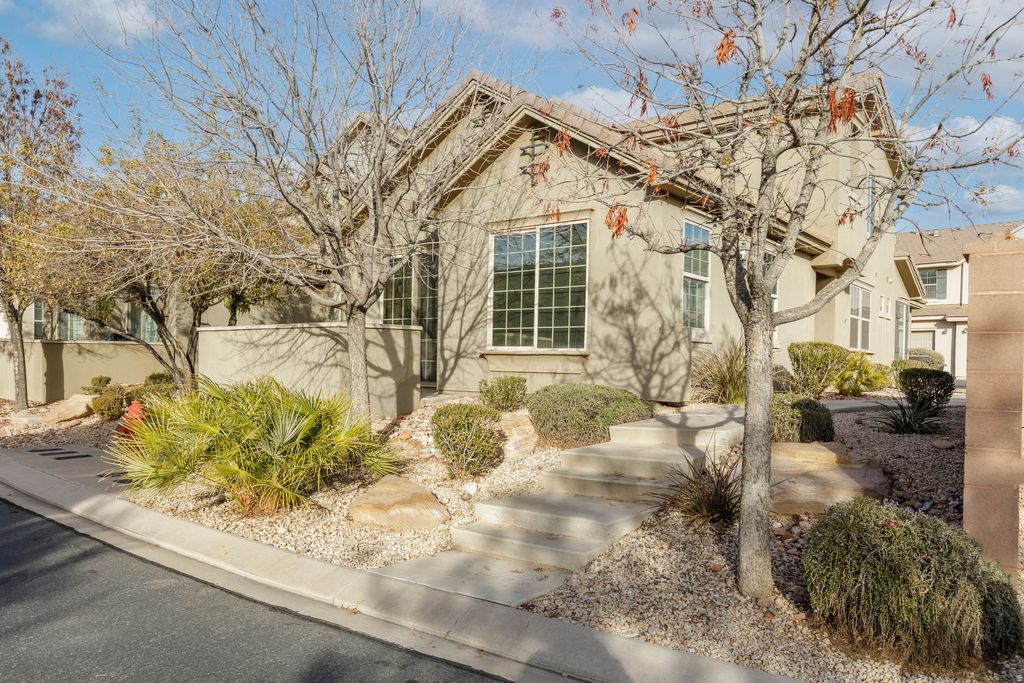 Photo of 3439 S BARCELONA DR #99, Saint George, UT 84790 (MLS # 2127800)