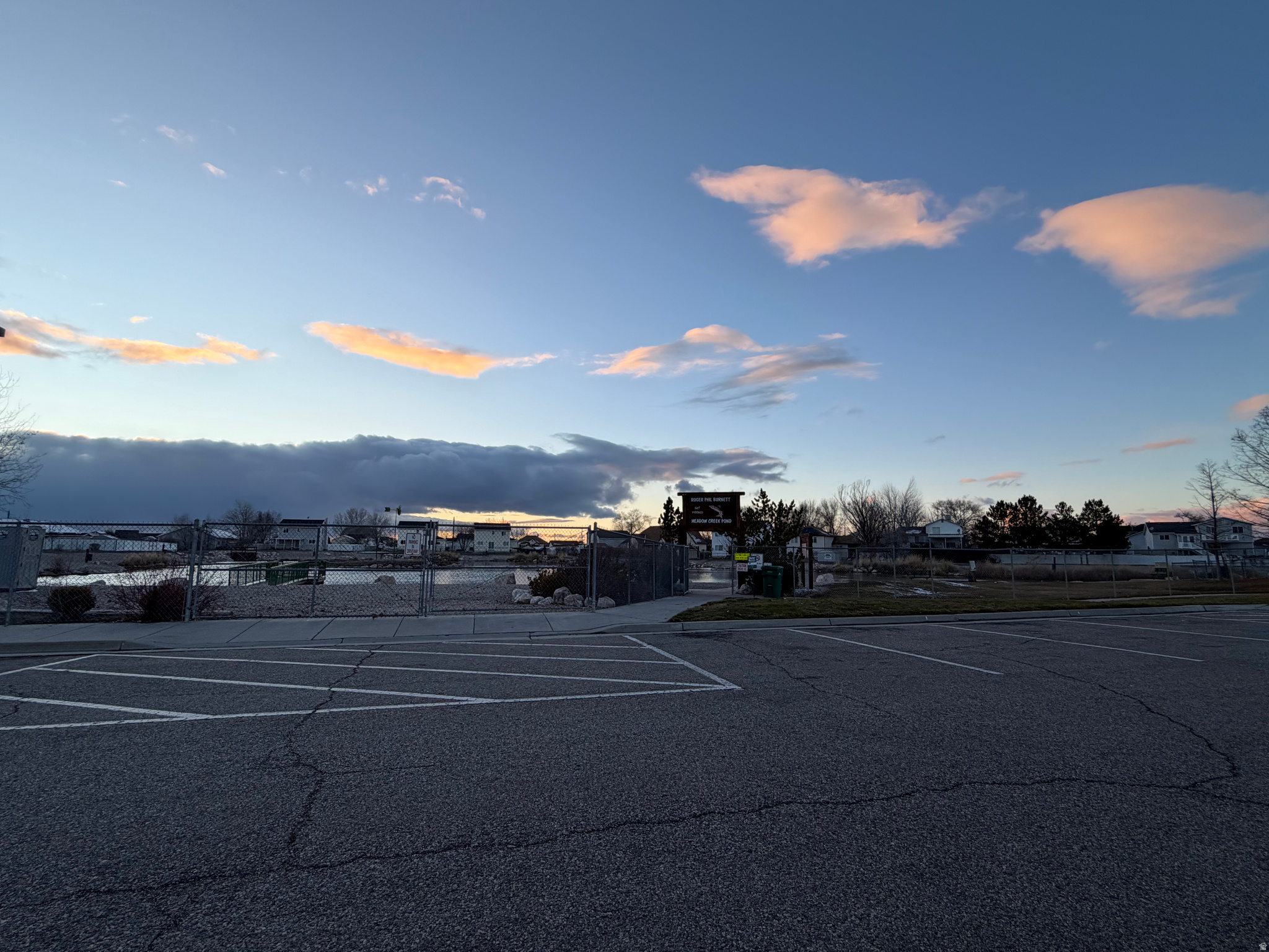 COUNTRY VIEW - Residential