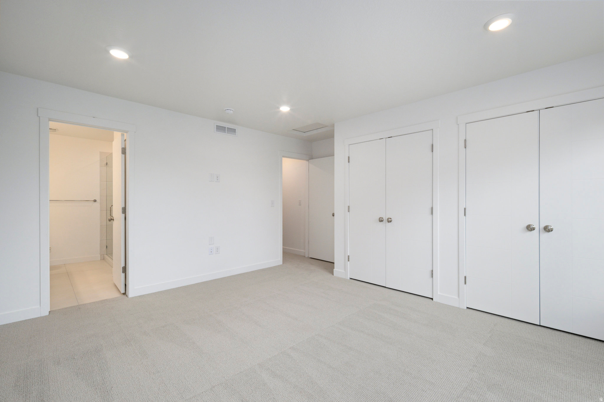 AXIS TOWNHOMES - Residential