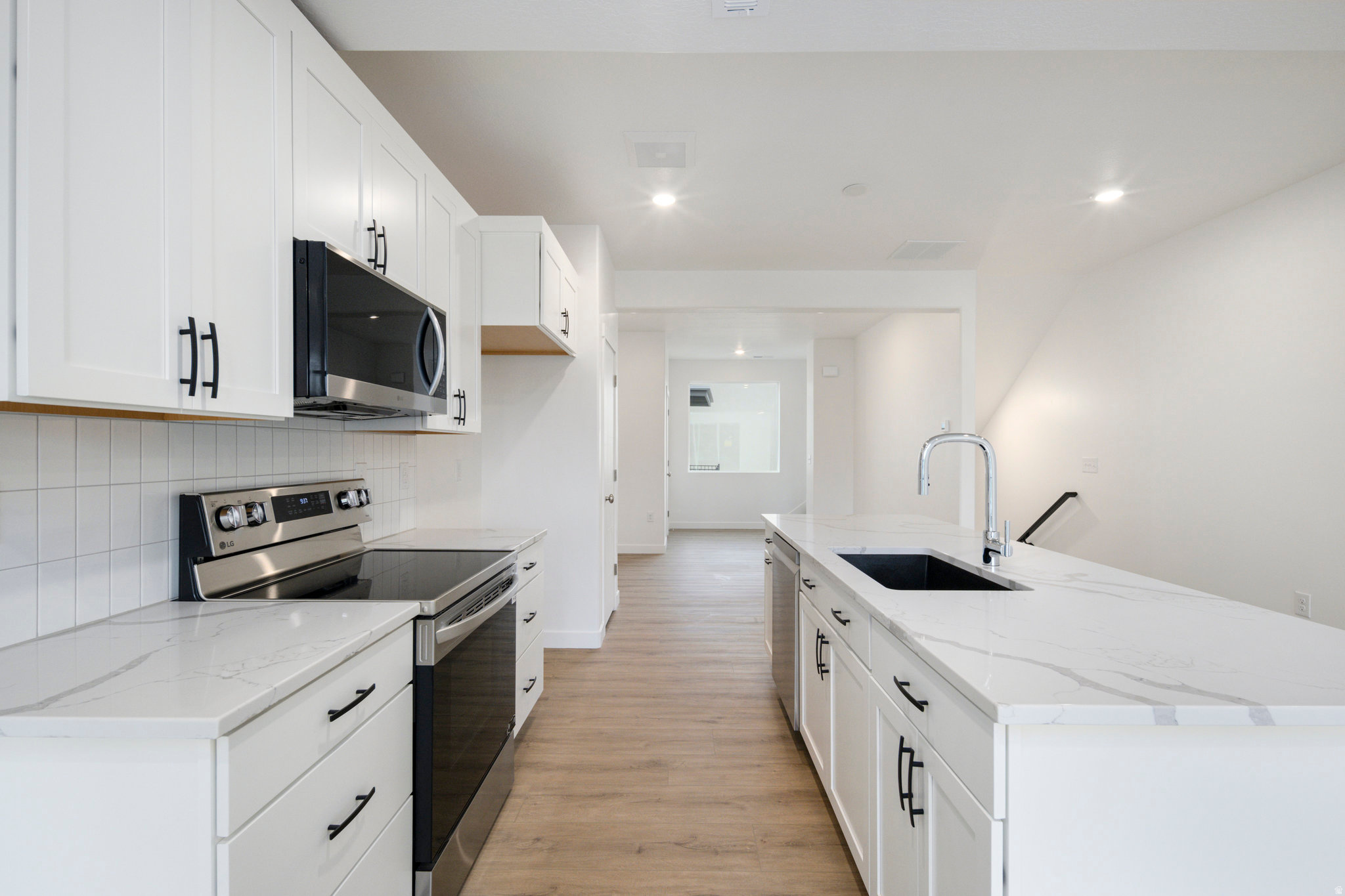 AXIS TOWNHOMES - Residential