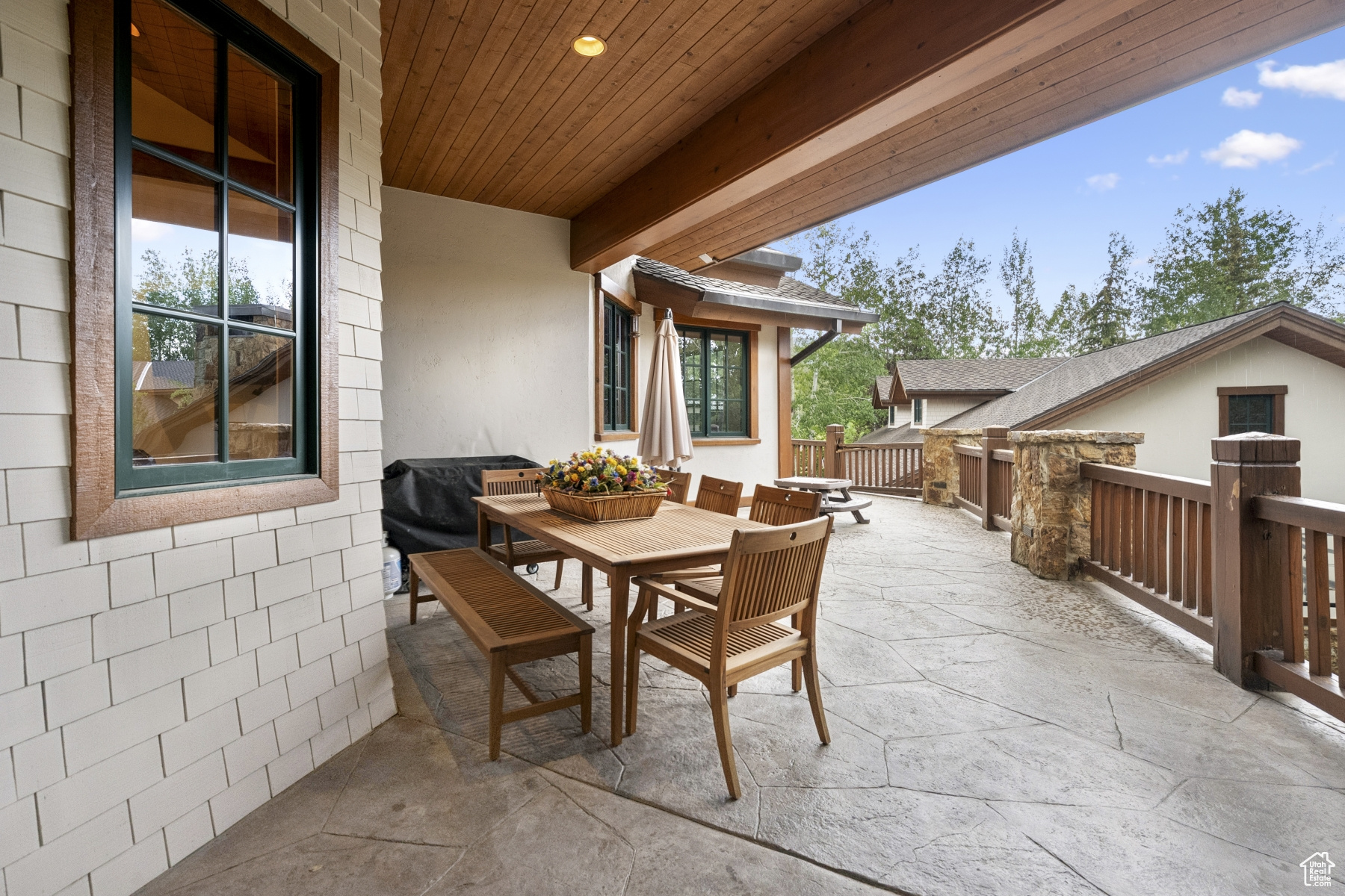 HOLIDAY RANCHETTES - Residential