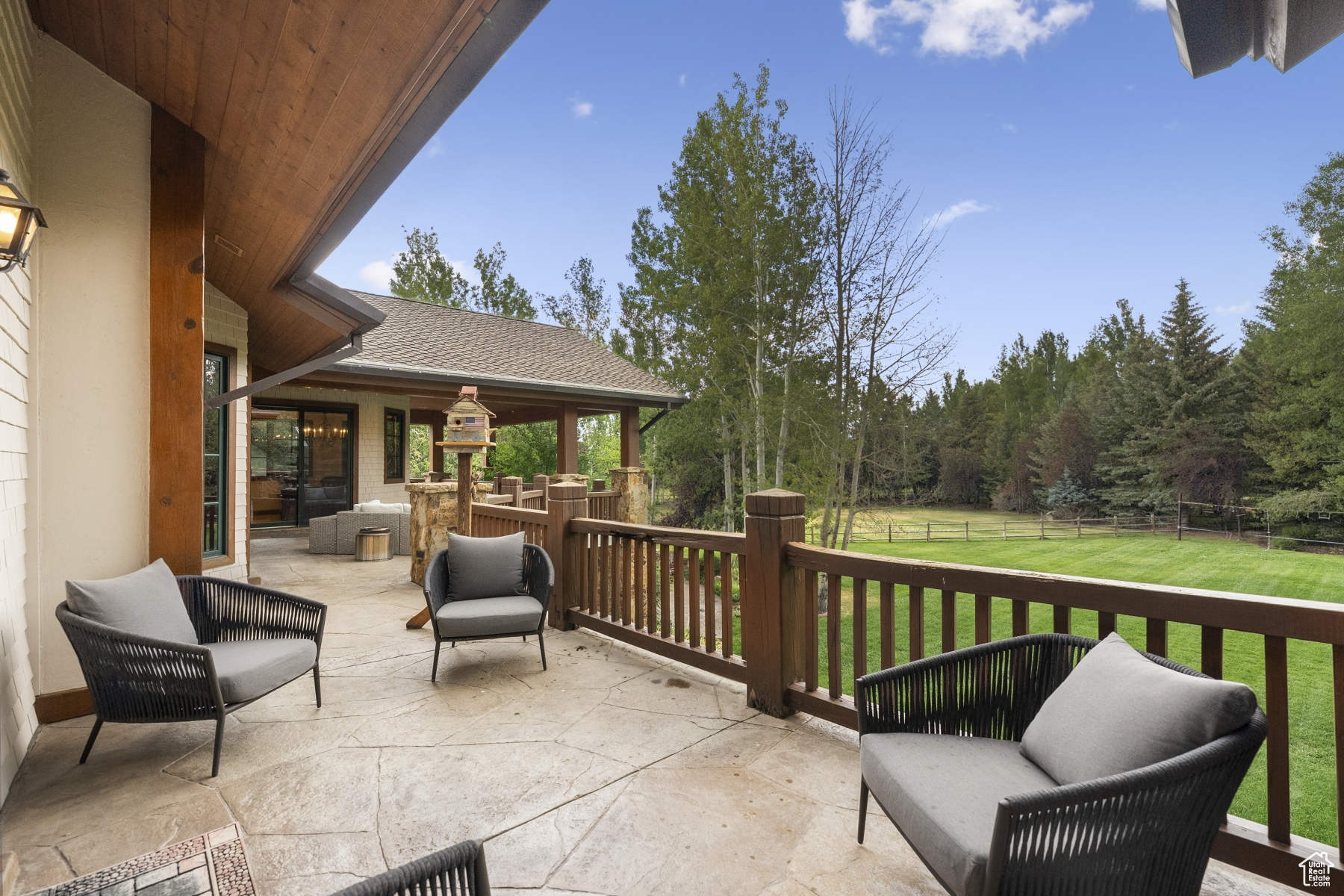 HOLIDAY RANCHETTES - Residential