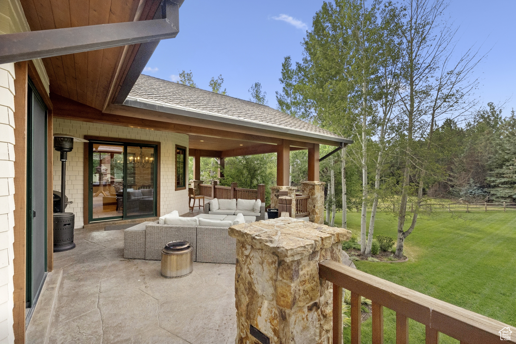 HOLIDAY RANCHETTES - Residential