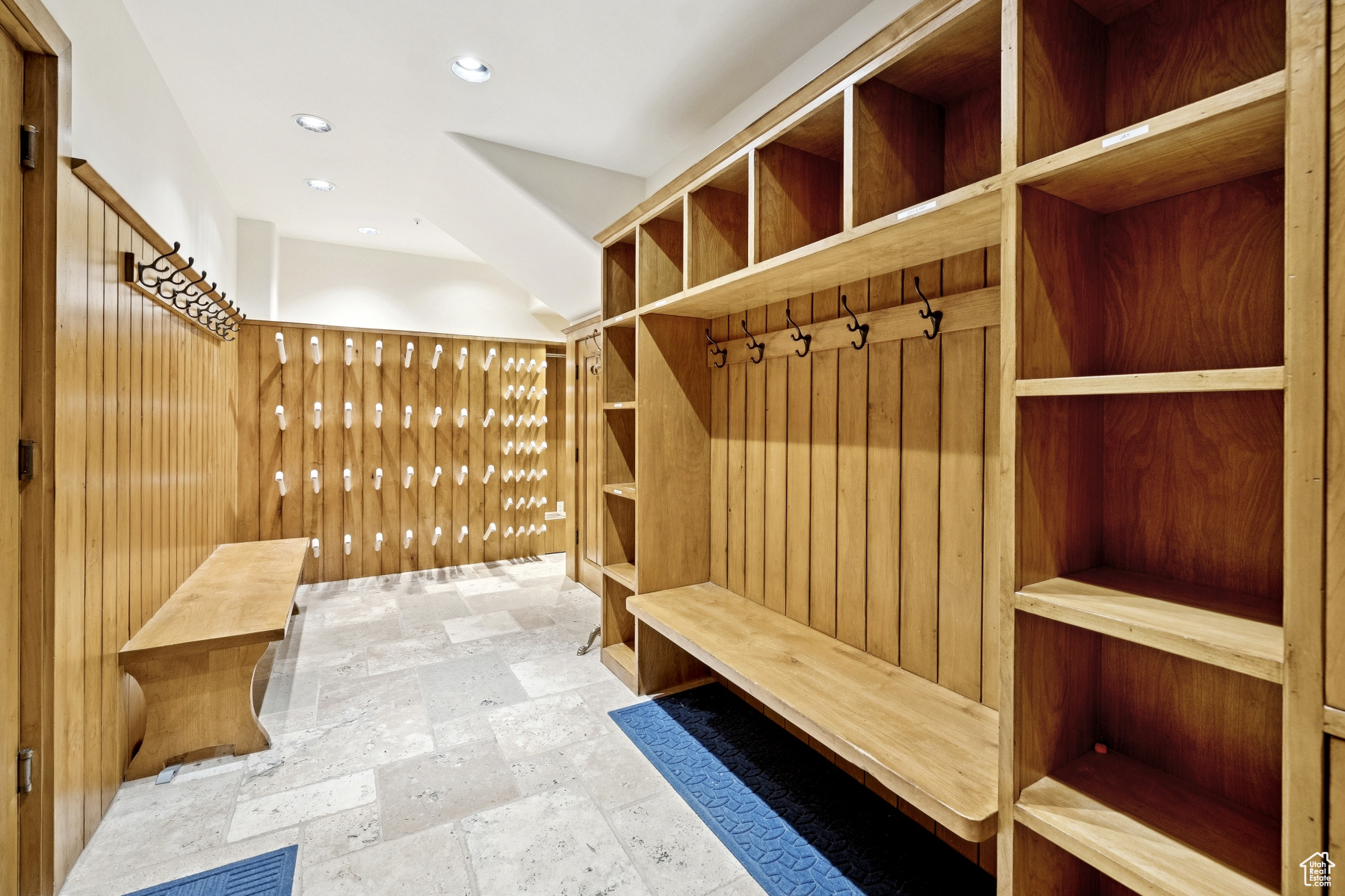 HOLIDAY RANCHETTES - Residential