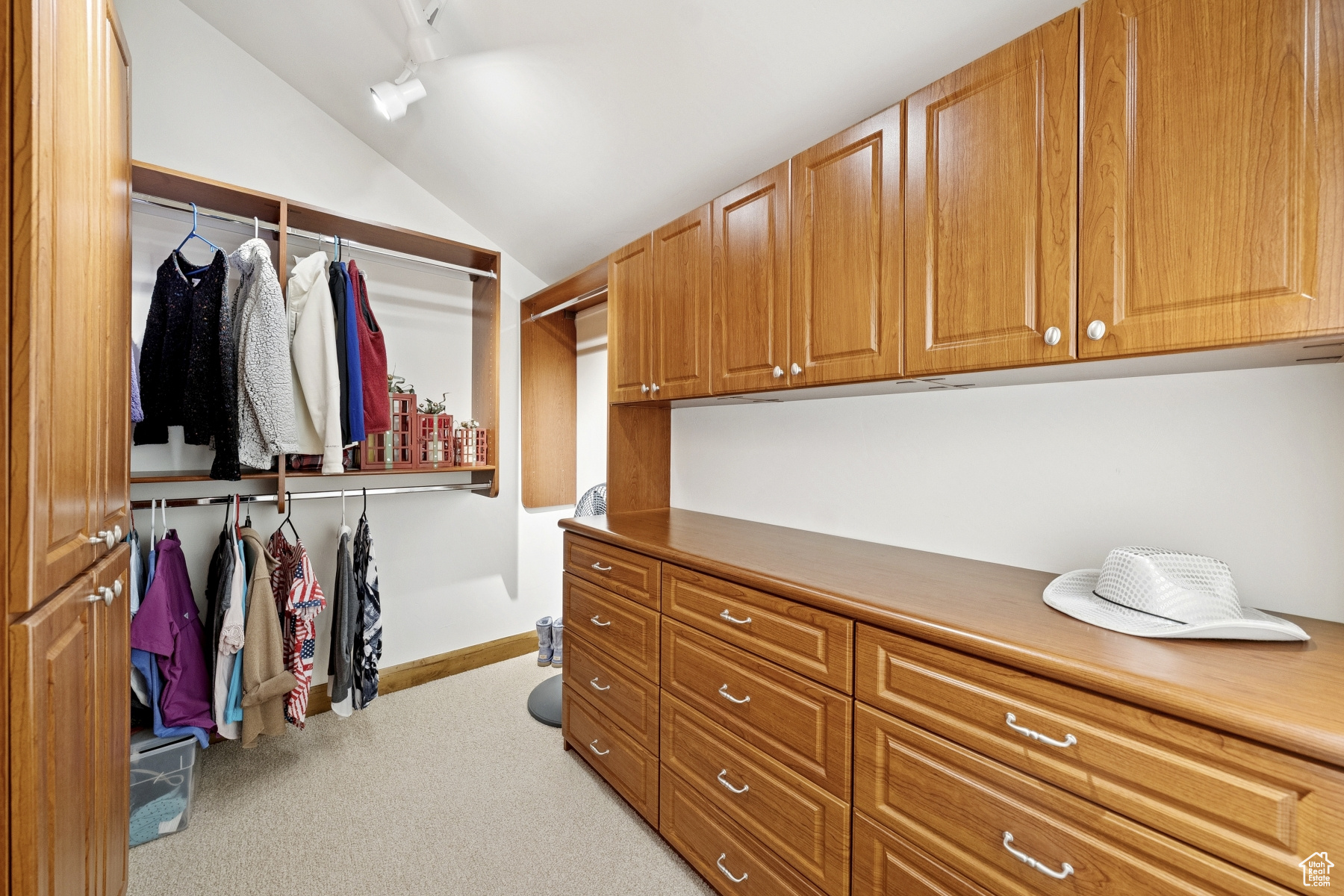 HOLIDAY RANCHETTES - Residential