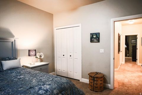 Tiny photo for 960 N CATALPA DR, Washington, UT 84780 (MLS # 2130033)