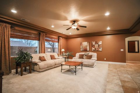 Tiny photo for 960 N CATALPA DR, Washington, UT 84780 (MLS # 2130033)