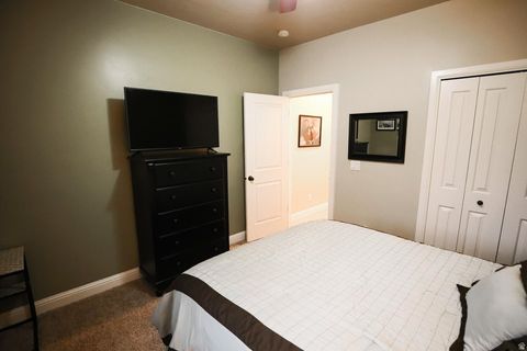 Tiny photo for 960 N CATALPA DR, Washington, UT 84780 (MLS # 2130033)