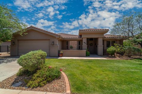 Photo of 960 N CATALPA DR, Washington, UT 84780 (MLS # 2130033)