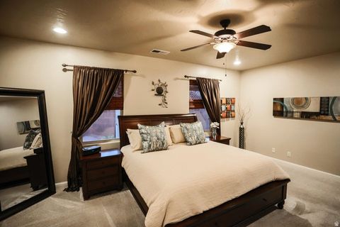 Tiny photo for 960 N CATALPA DR, Washington, UT 84780 (MLS # 2130033)