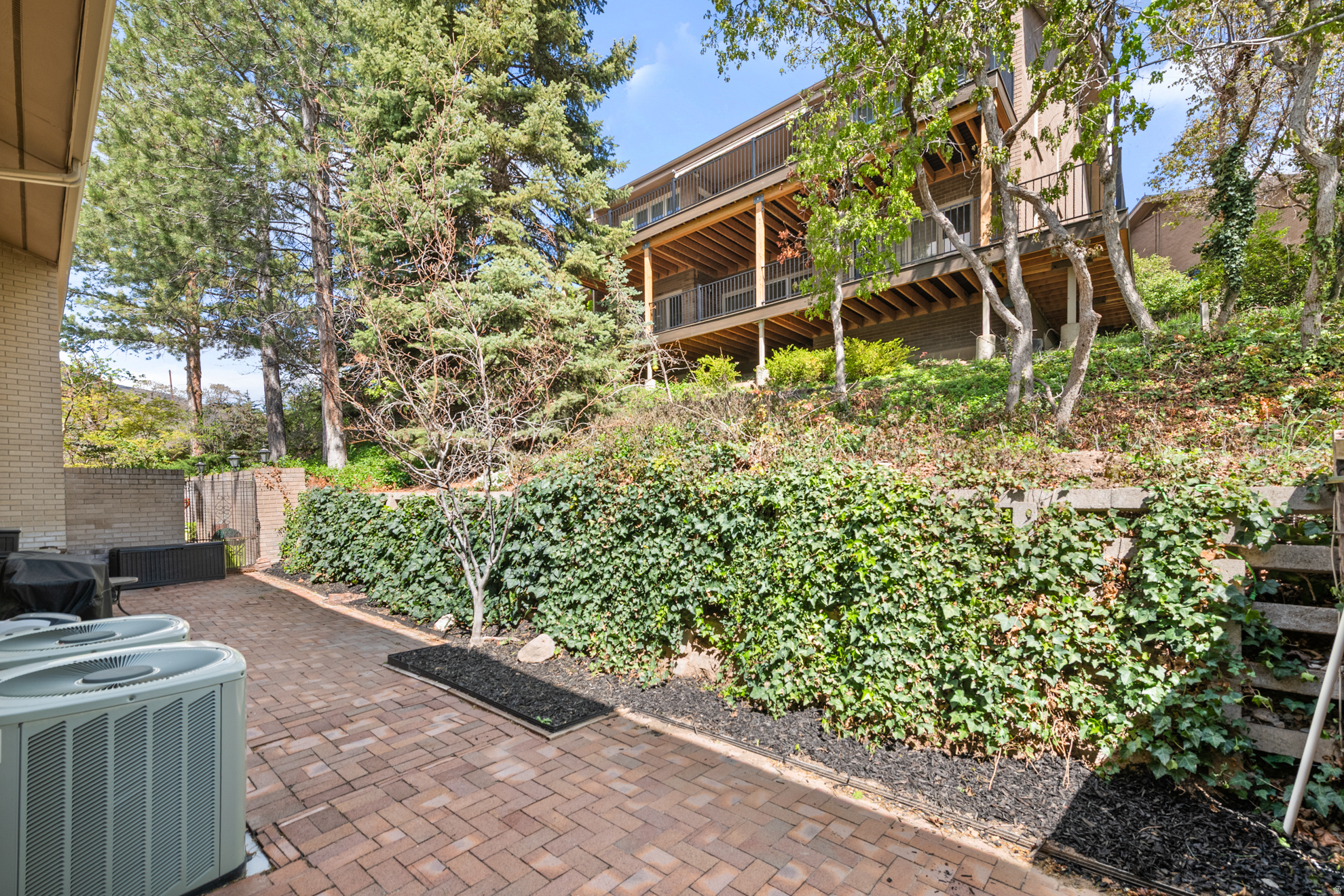 NORTHPOINT - Residential