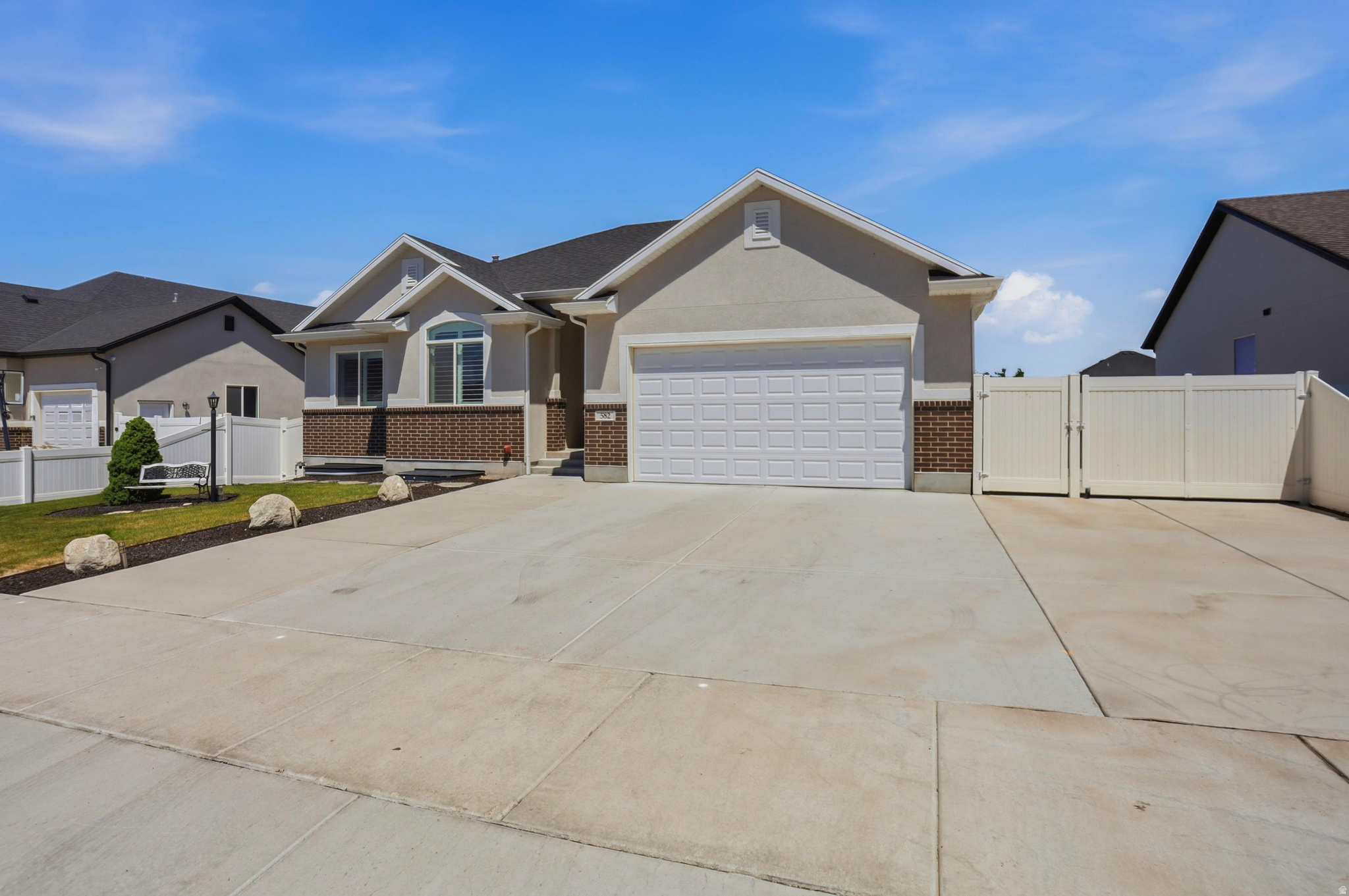 OVERLAKE - Residential