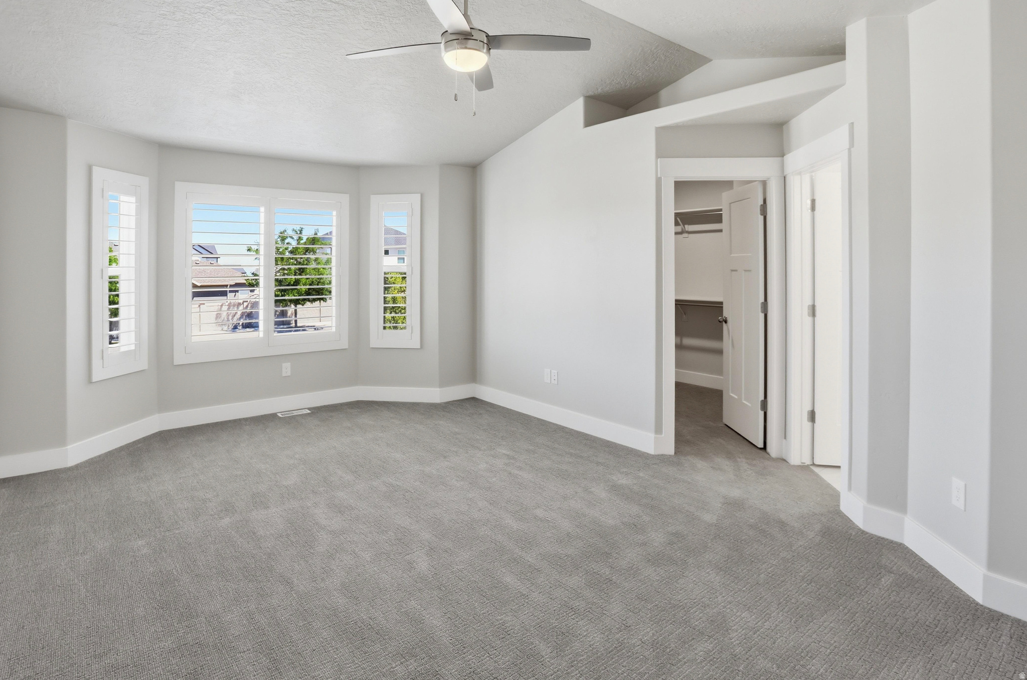 OVERLAKE - Residential