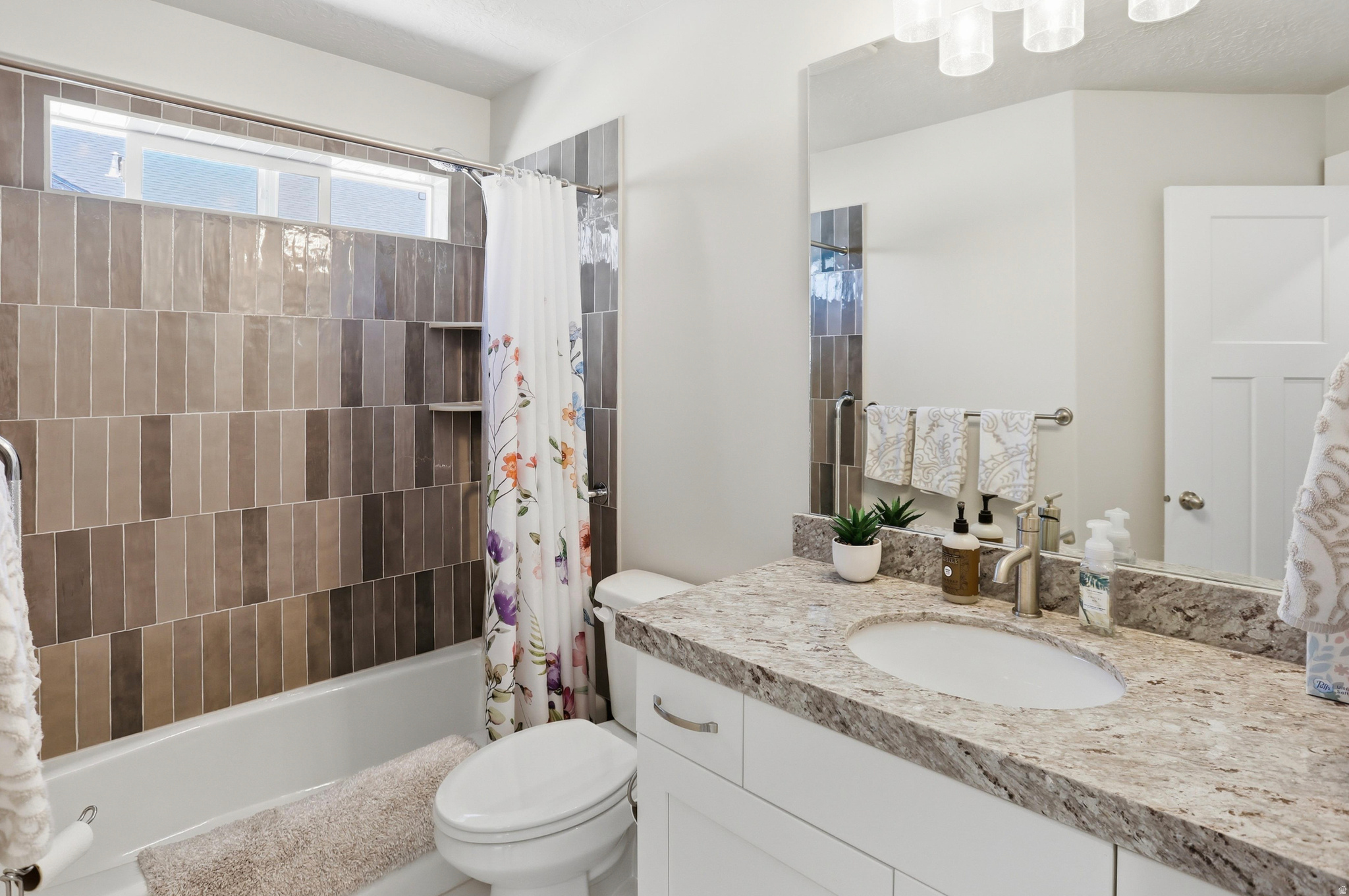 OVERLAKE - Residential