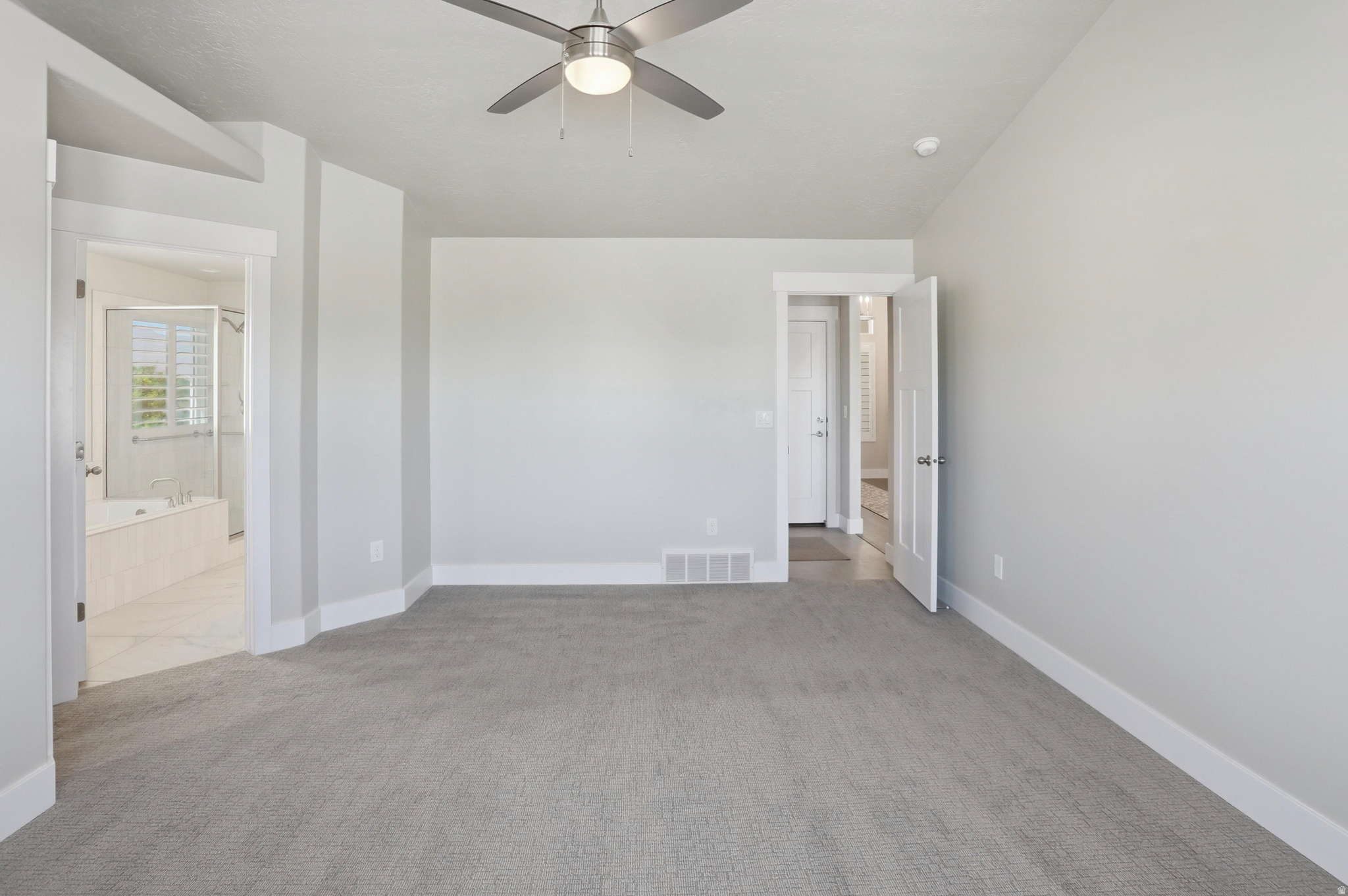 OVERLAKE - Residential