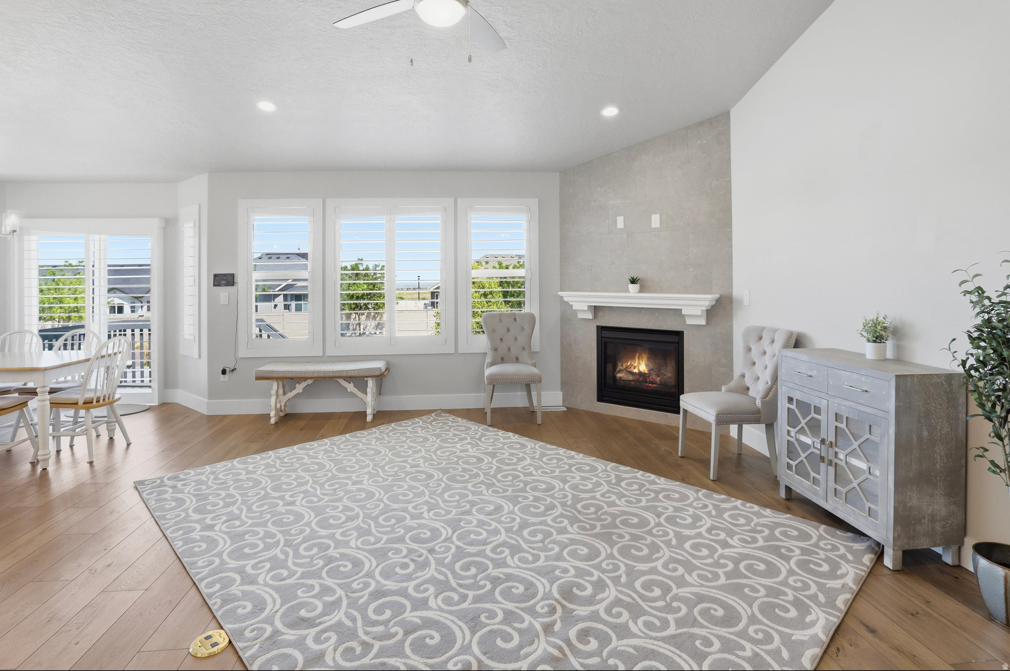 OVERLAKE - Residential