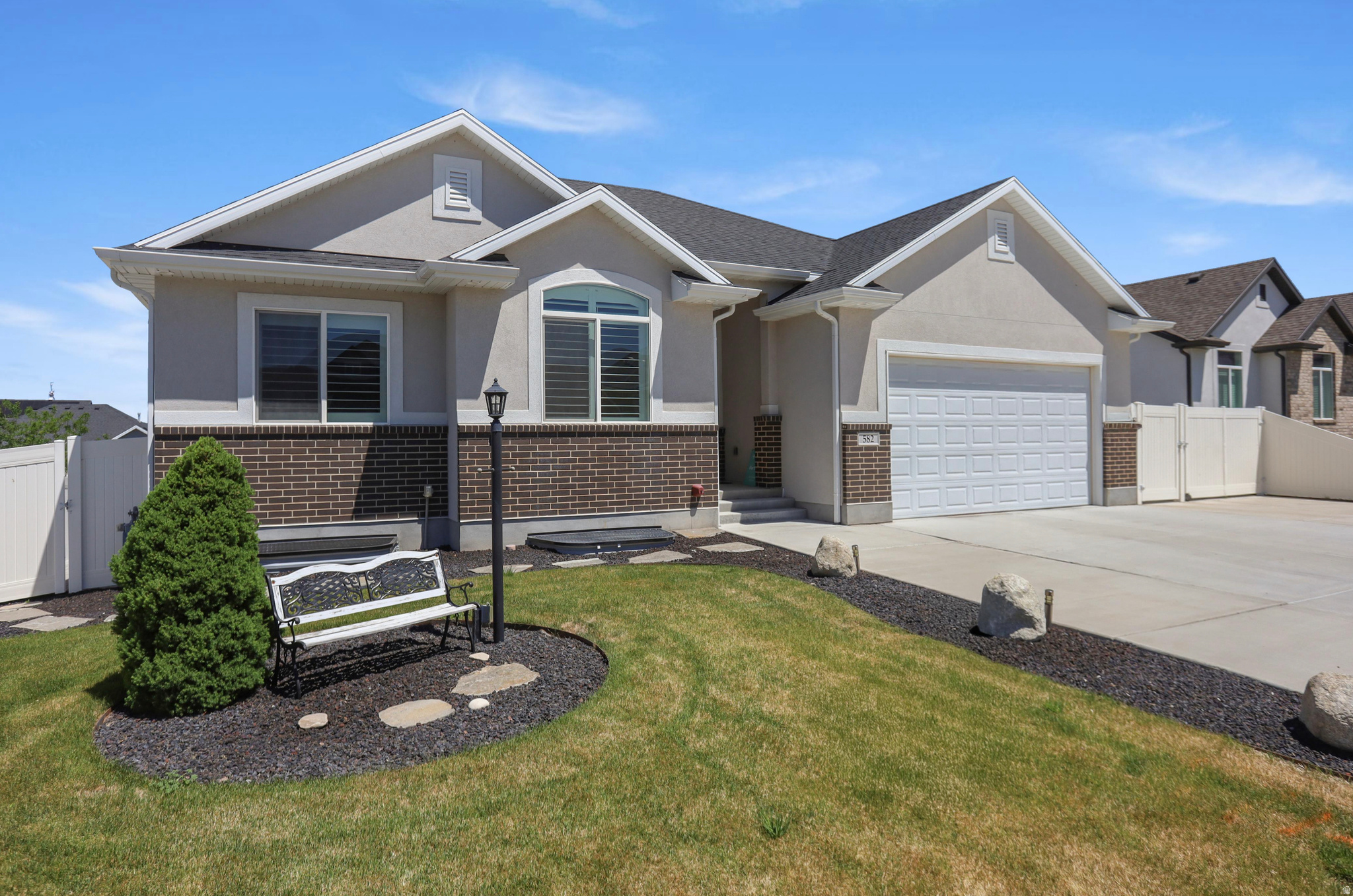 OVERLAKE - Residential