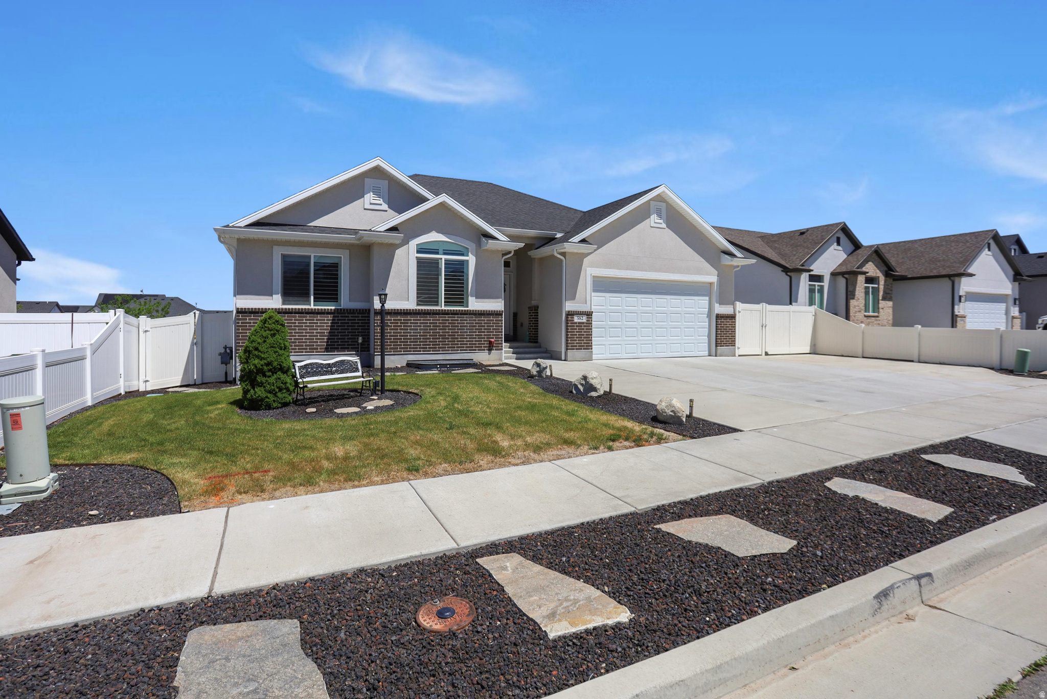 OVERLAKE - Residential