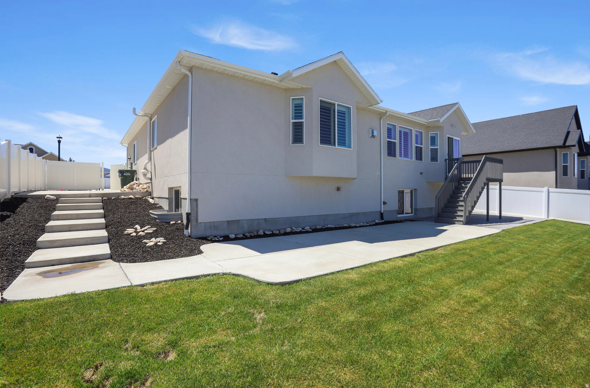 OVERLAKE - Residential
