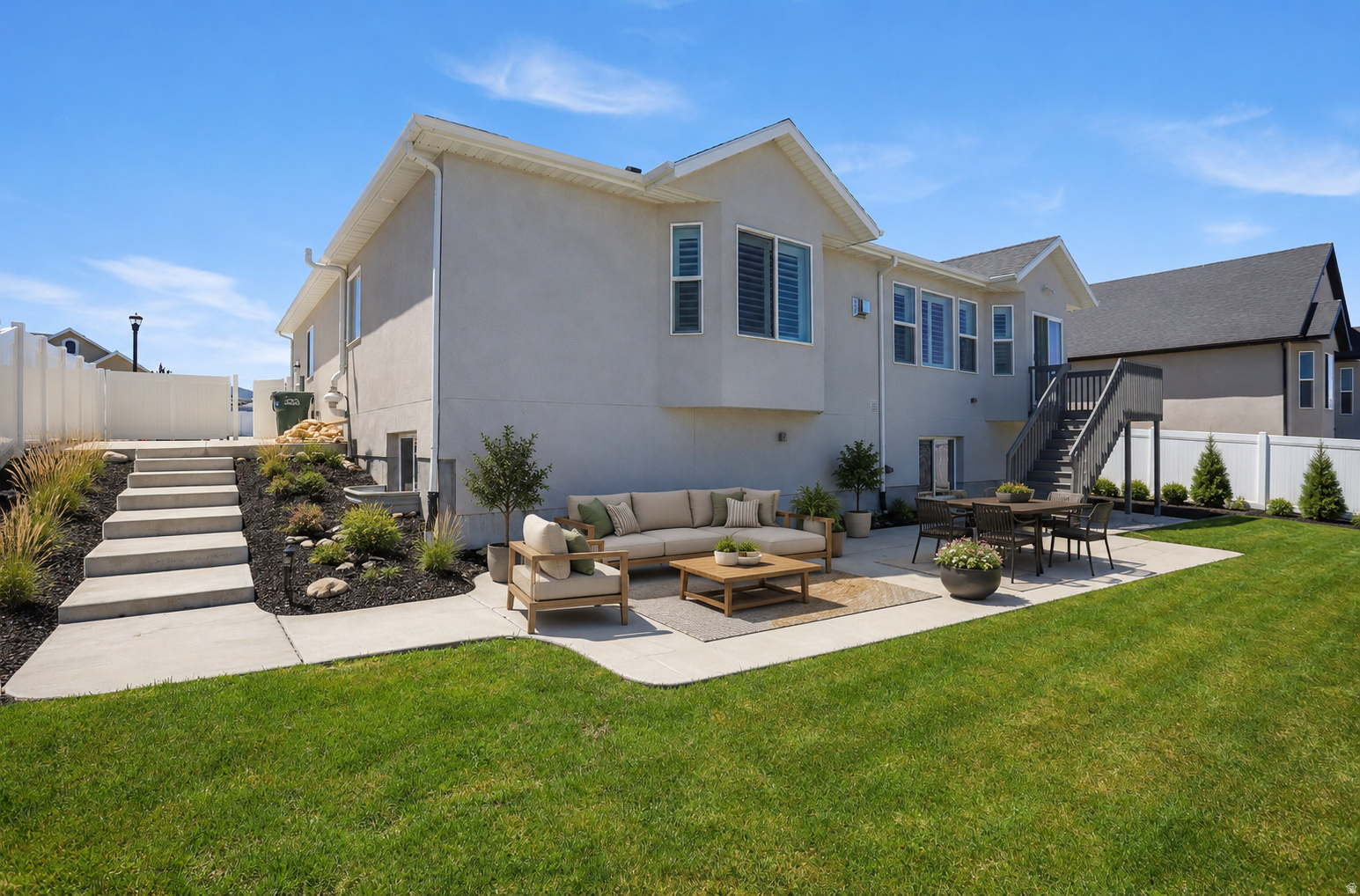 OVERLAKE - Residential