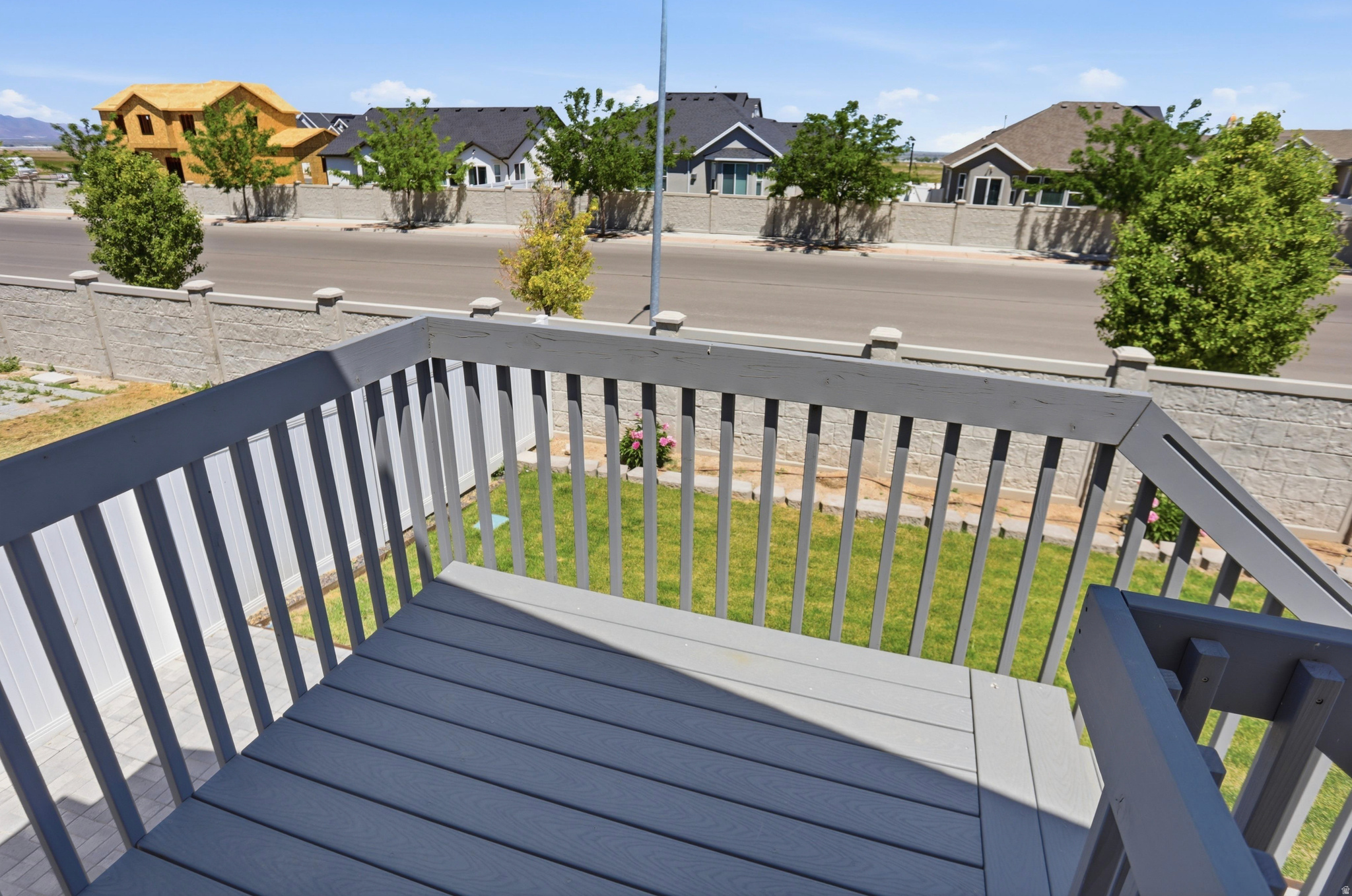 OVERLAKE - Residential