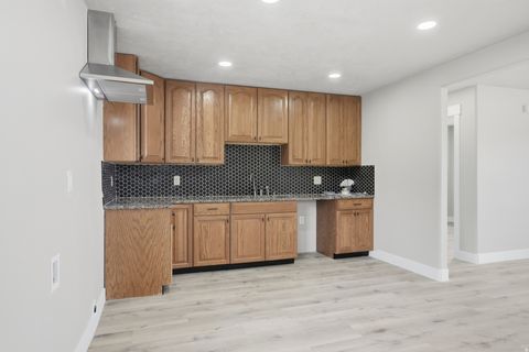 Tiny photo for 5336 S CHARLOTTE AVE, Salt Lake City, UT 84118 (MLS # 2147528)