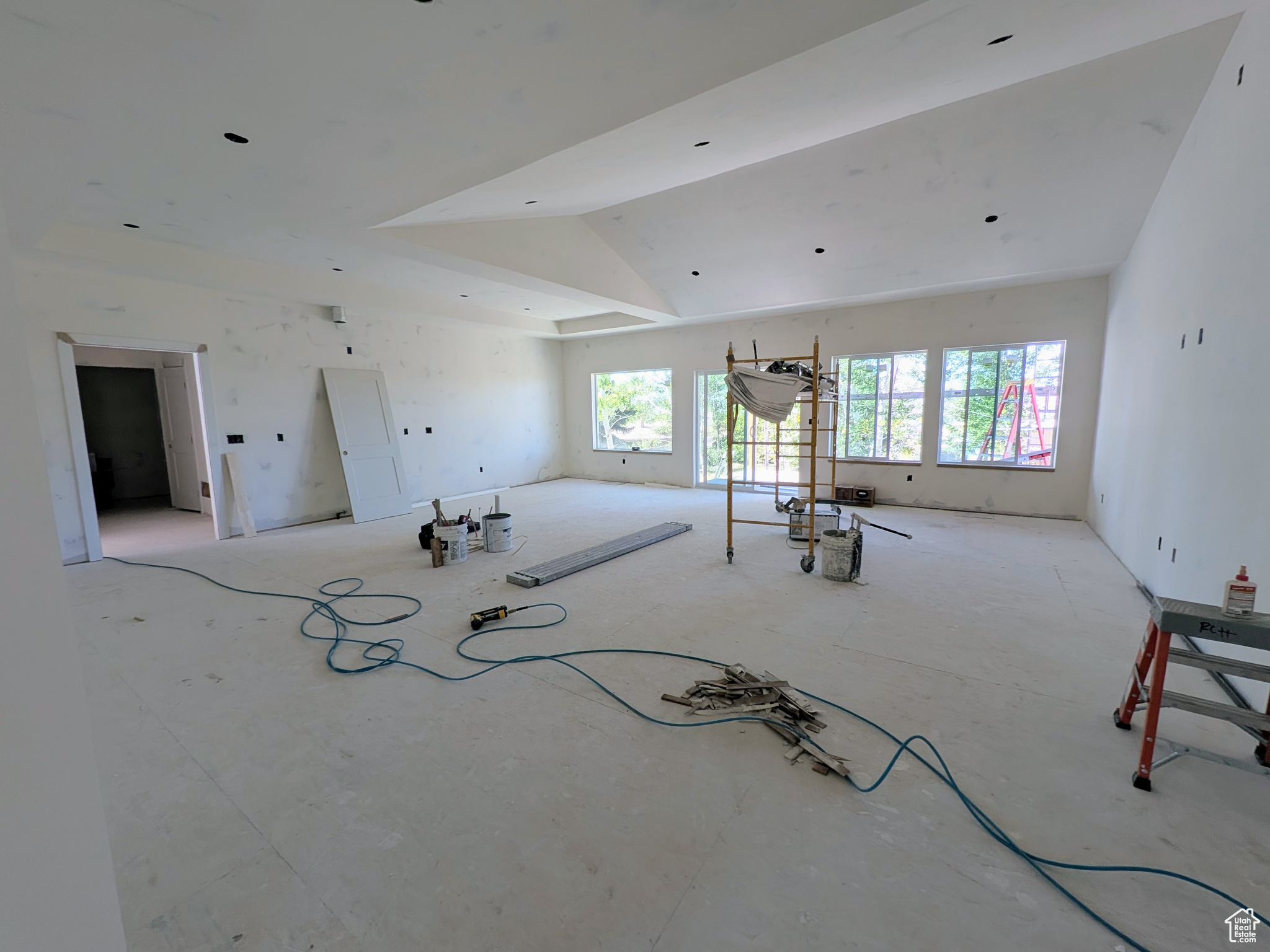 LINDEN LANE - Residential