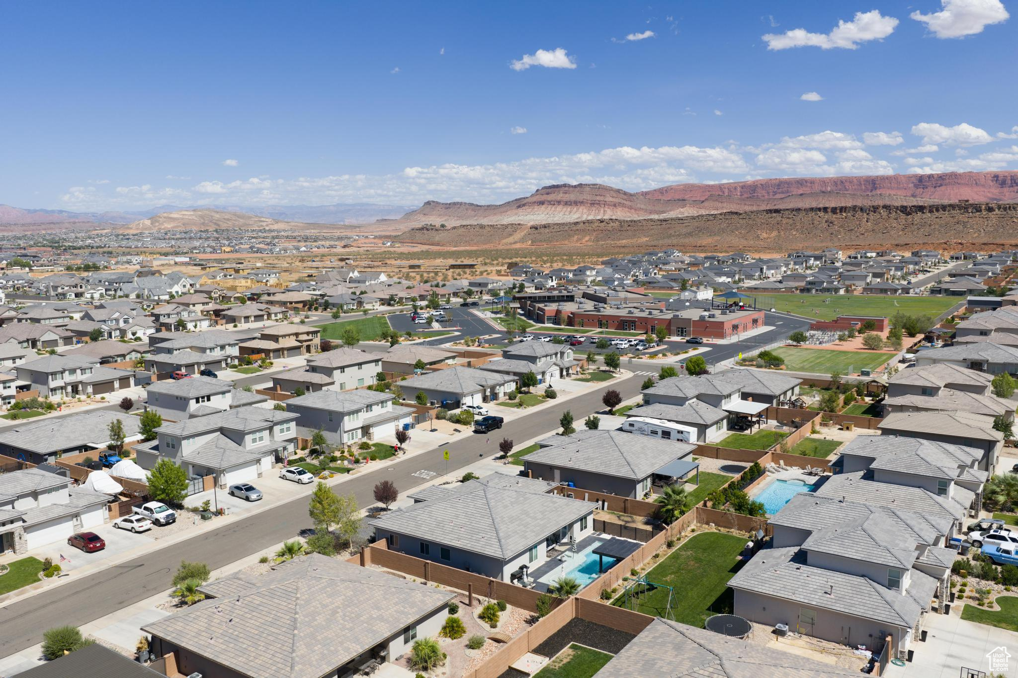 ROSEWOOD ESTATES PH - Residential