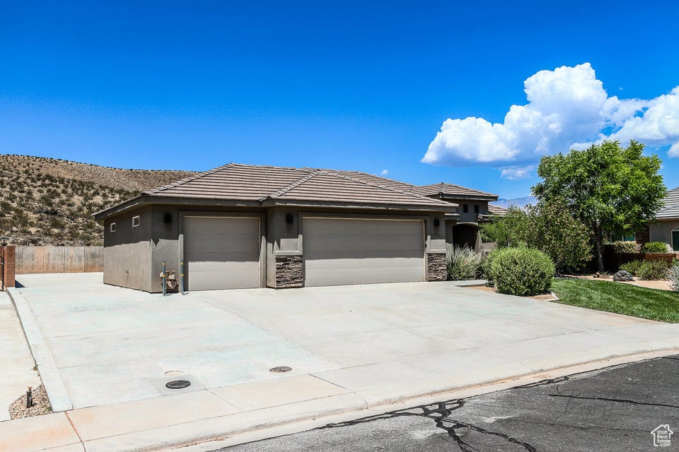 979 N 300 Cir, Hurricane, Utah image 4