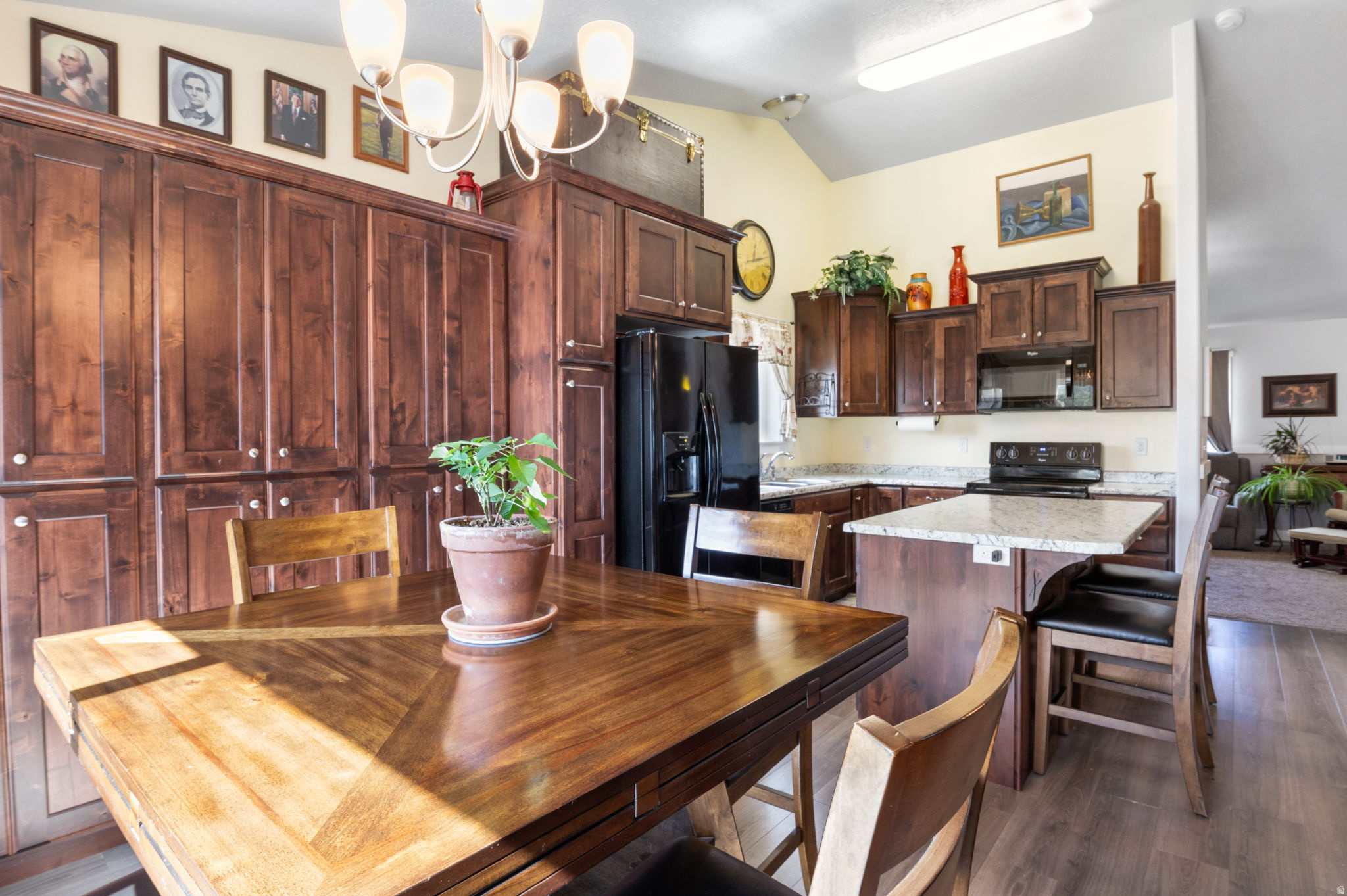 THE ORCHARDS - Residential