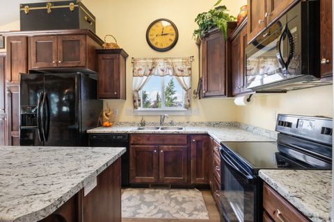 Tiny photo for 109 W 930 N, Santaquin, UT 84655 (MLS # 2150959)