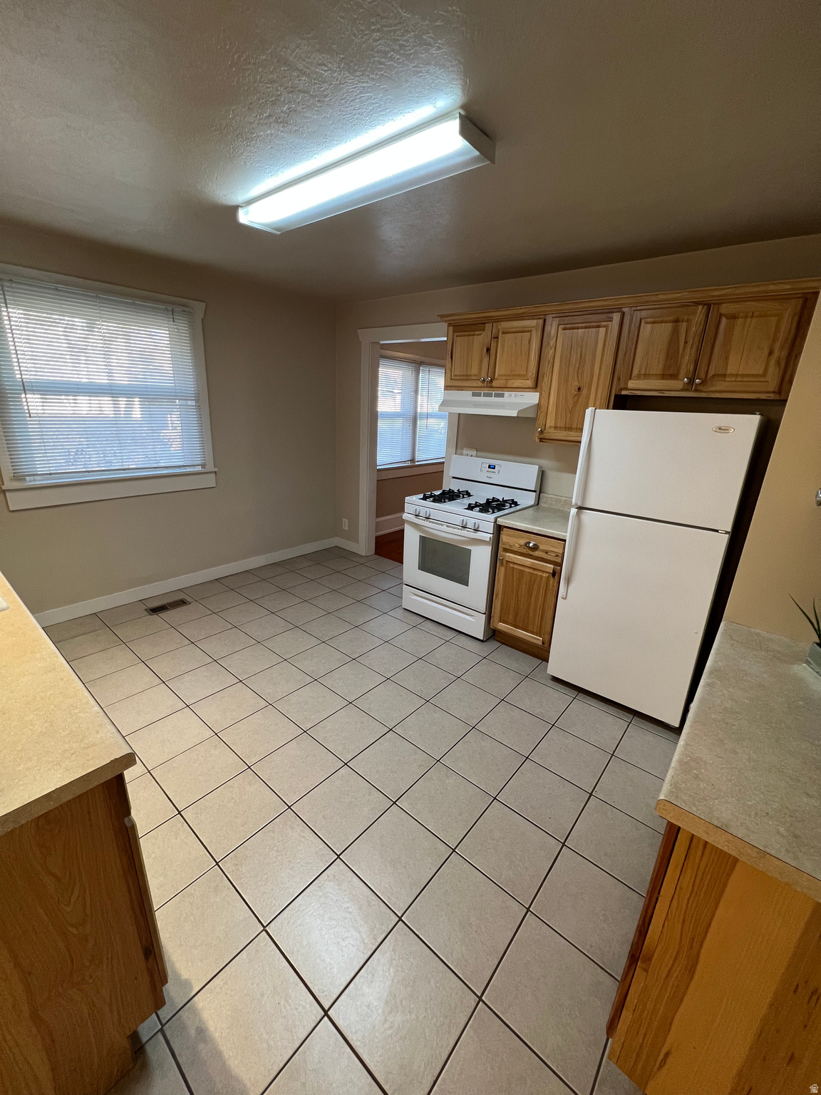 FREE SUB - Residential Lease