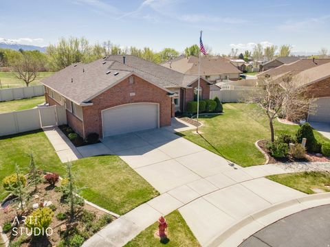 Tiny photo for 4621 W 4050 S, West Haven, UT 84401 (MLS # 2149418)