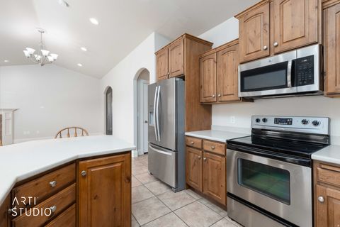 Tiny photo for 4621 W 4050 S, West Haven, UT 84401 (MLS # 2149418)