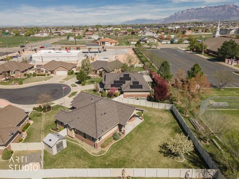 Tiny photo for 4621 W 4050 S, West Haven, UT 84401 (MLS # 2149418)