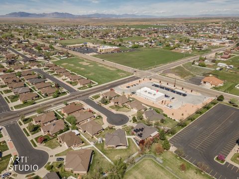 Tiny photo for 4621 W 4050 S, West Haven, UT 84401 (MLS # 2149418)