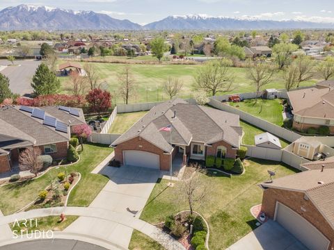 Tiny photo for 4621 W 4050 S, West Haven, UT 84401 (MLS # 2149418)