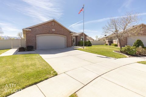 Tiny photo for 4621 W 4050 S, West Haven, UT 84401 (MLS # 2149418)