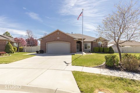 Tiny photo for 4621 W 4050 S, West Haven, UT 84401 (MLS # 2149418)