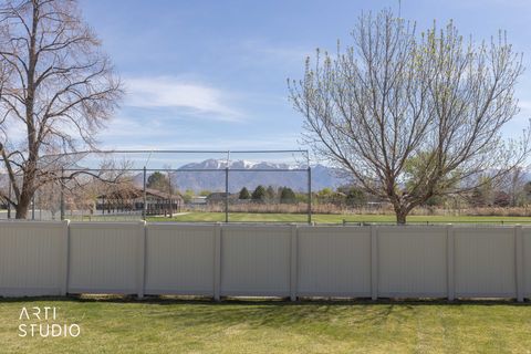 Tiny photo for 4621 W 4050 S, West Haven, UT 84401 (MLS # 2149418)