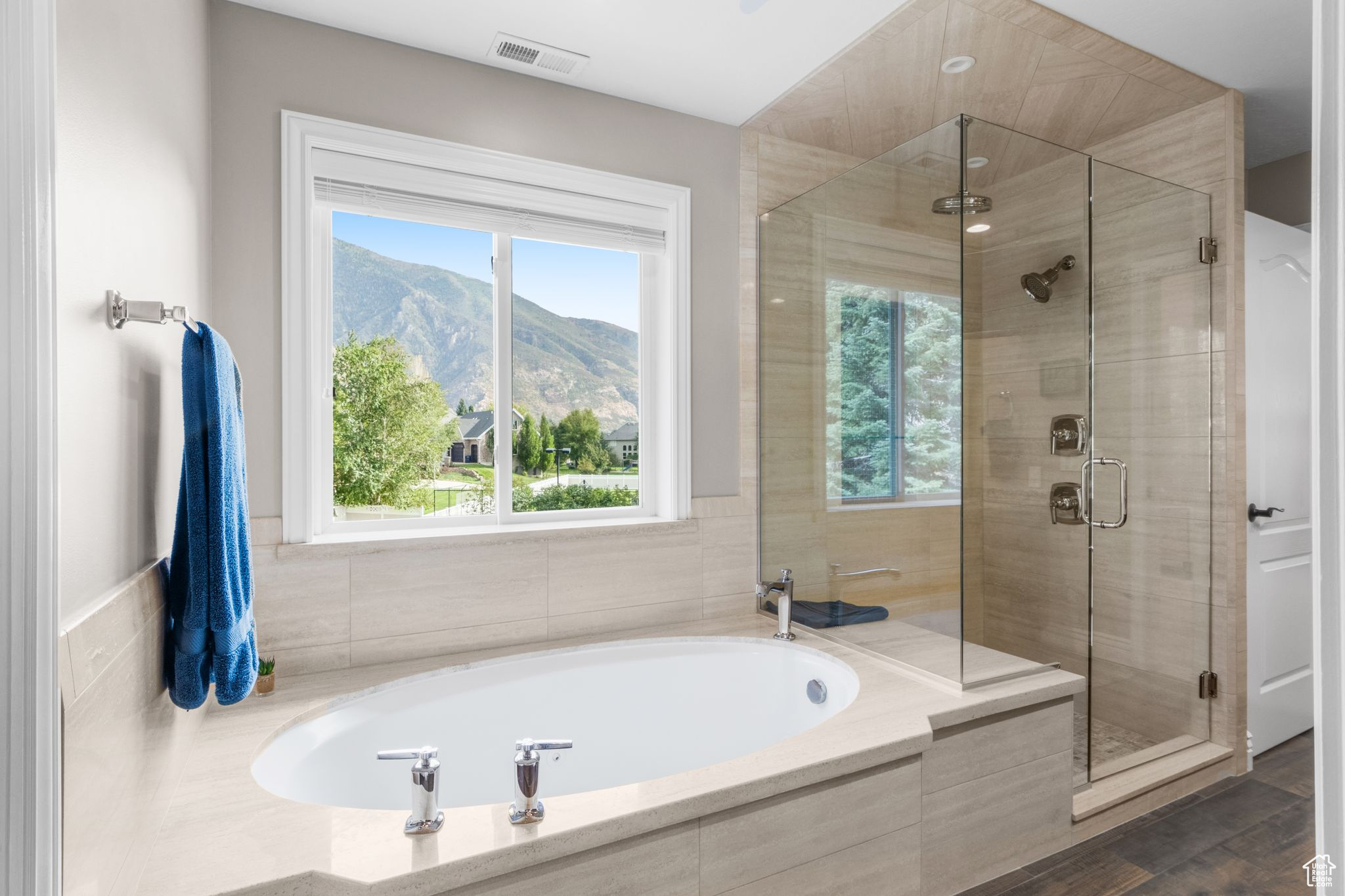 PEPPERWOOD - Residential