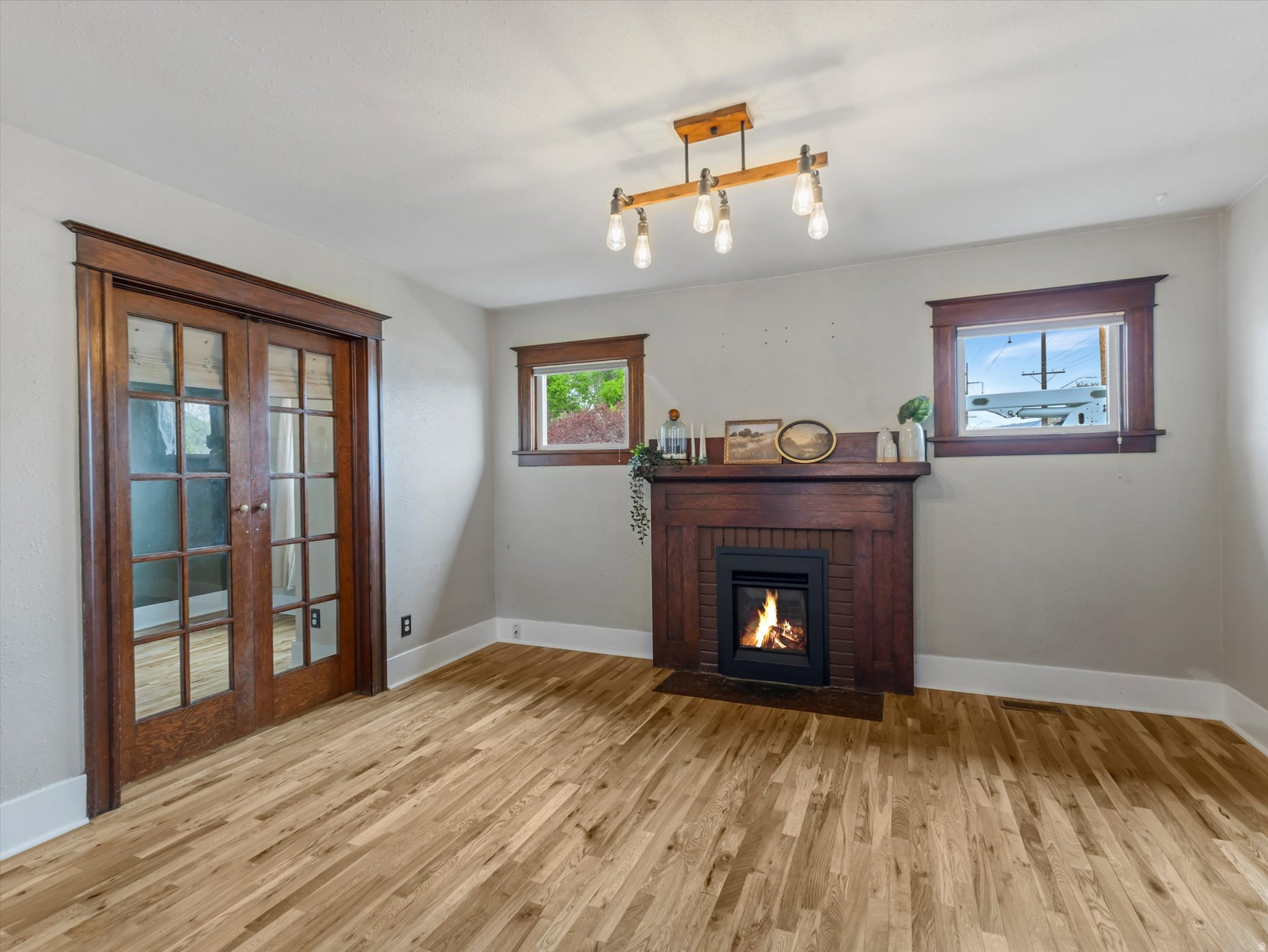 STRATFORD - Residential