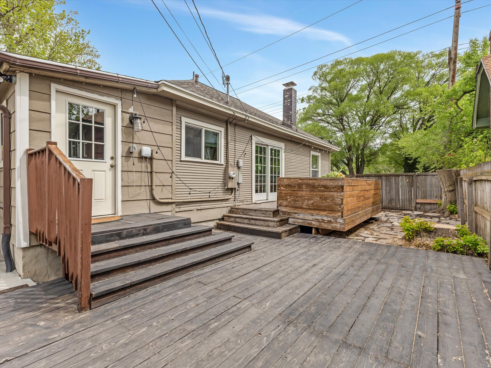 STRATFORD - Residential