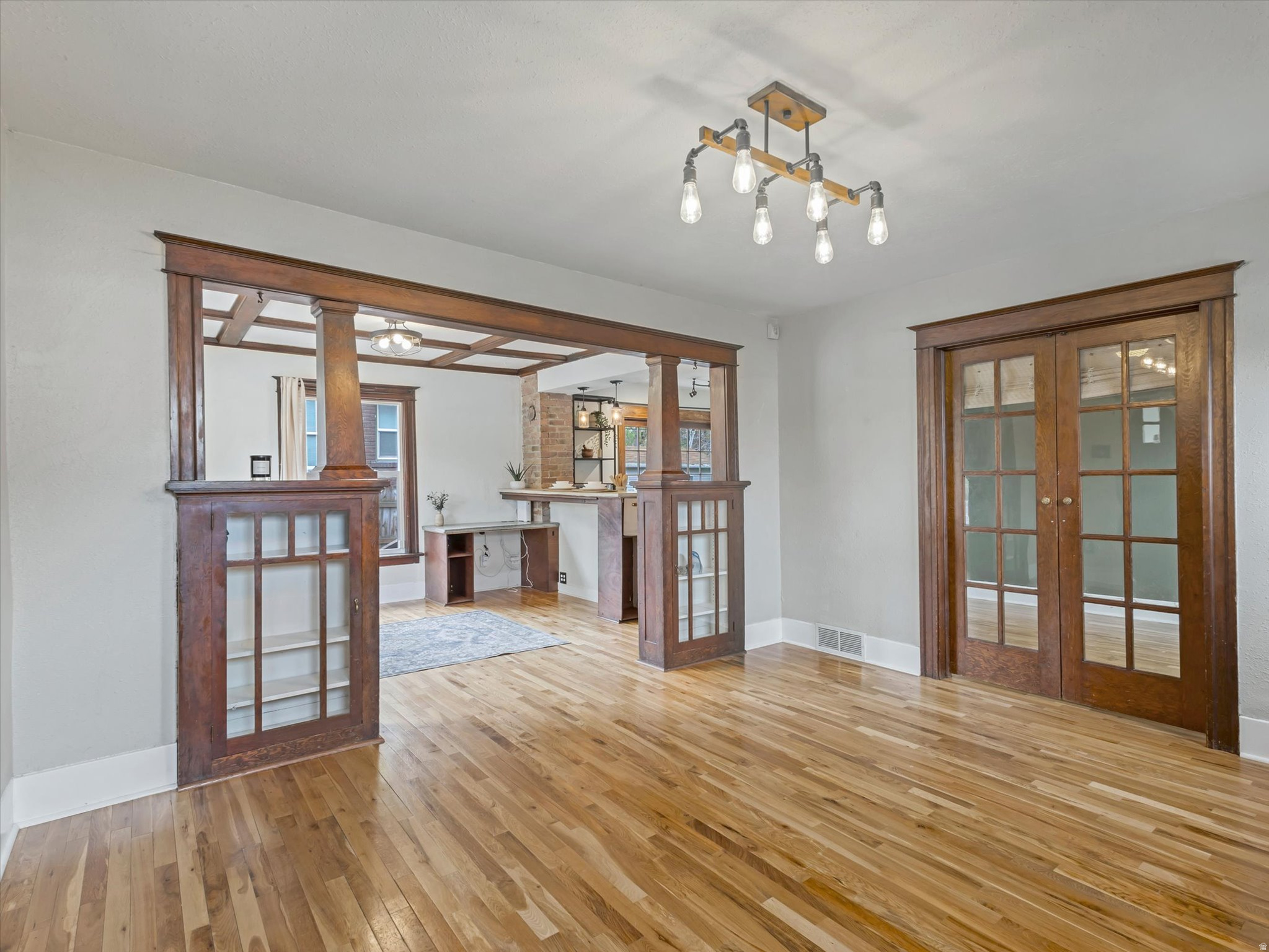 STRATFORD - Residential