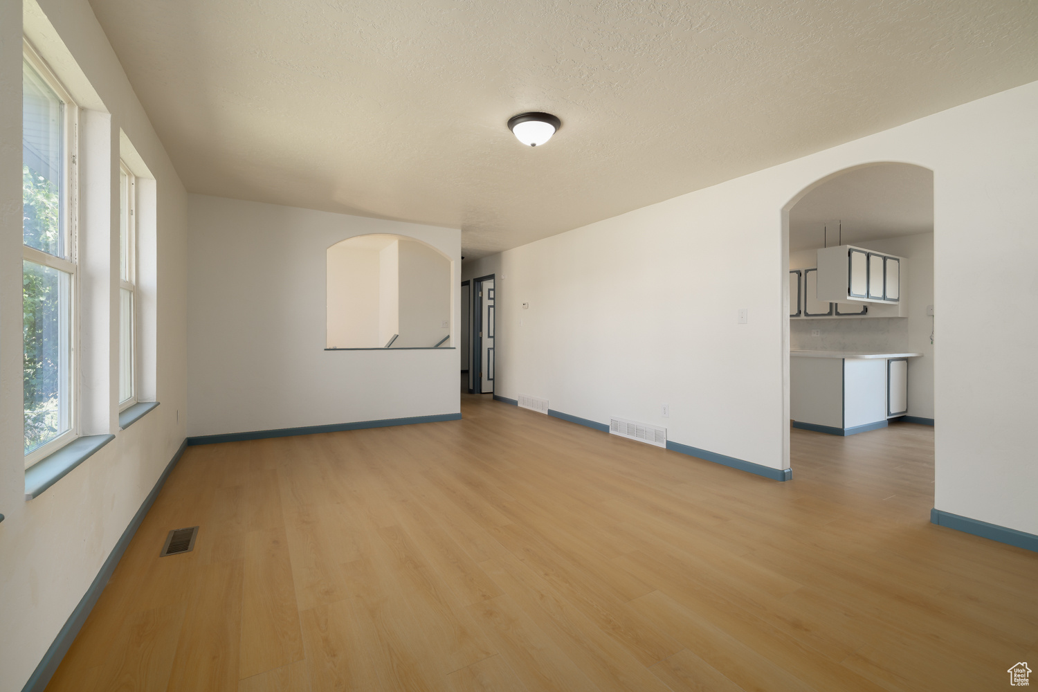 EMERALD HILLS - Residential